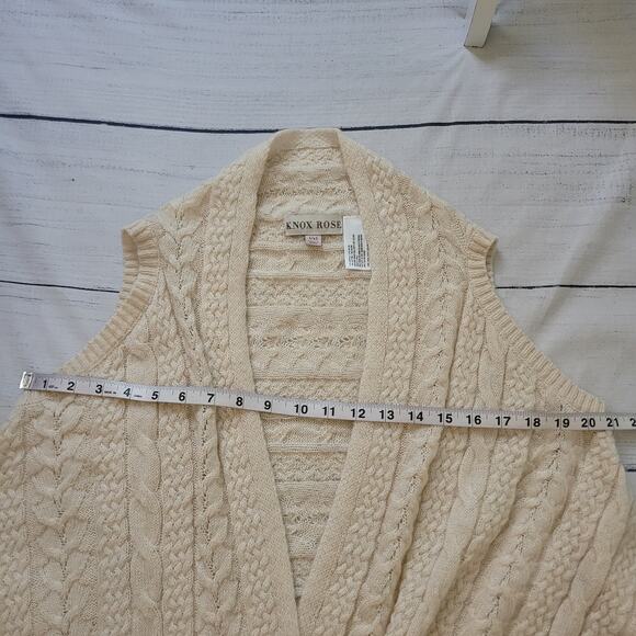 Knox Rose Size 1X Open Front Sleeveless Knit Fringe Hem Cardigan Vest - Picture 5 of 6